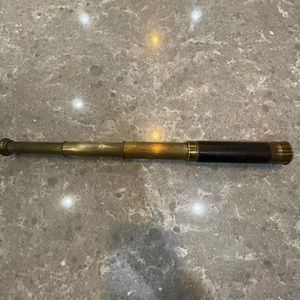 Antique civil war telescope with case.